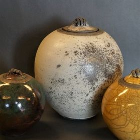 Dorte Visby keramik - kuglekrukker raku
